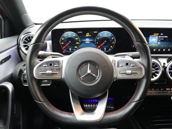 Mercedes-Benz A-Klasse (2021) — foto 3 van 22