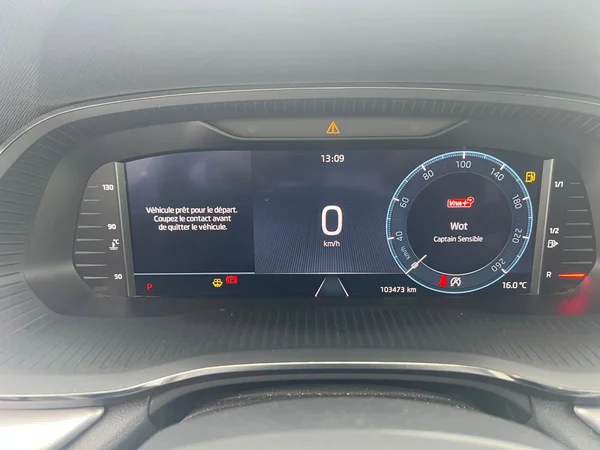 SKODA Octavia Combi (2023) — foto 17 van 18