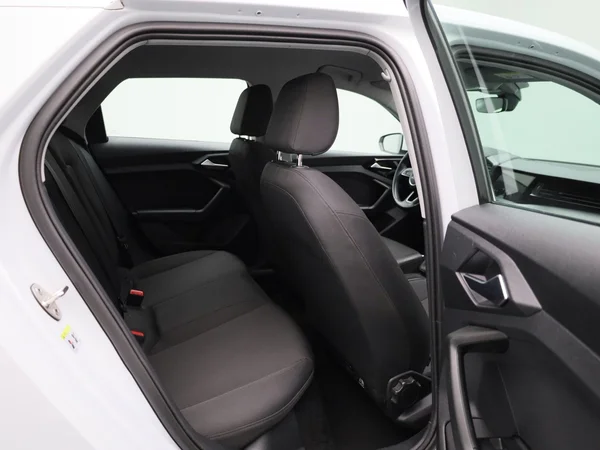Audi A1 Sportback (2023) — foto 27 van 39