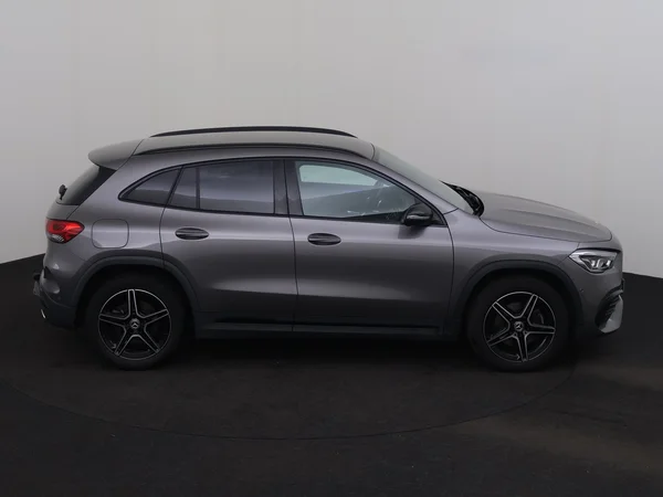 MERCEDES GLA 250 (2022) — foto 31 van 35