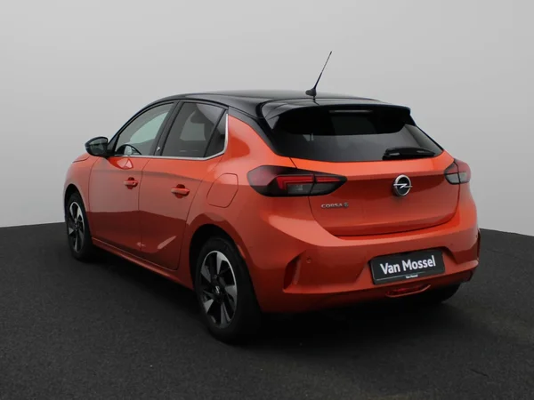 Opel Corsa-e (2022) — foto 12 van 38
