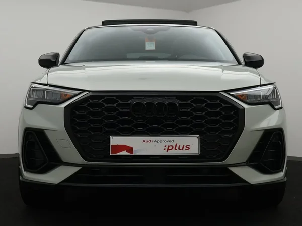 Audi Q3 (2020) — foto 23 van 25