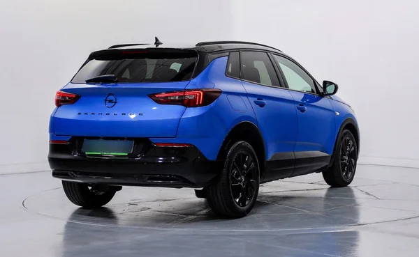Opel Grandland (2023) — foto 40 van 44