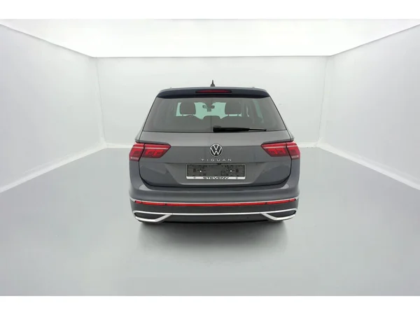 VOLKSWAGEN Tiguan Dsl (2022) — foto 15 van 36