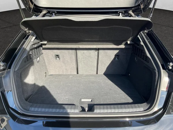AUDI A3 Sportback (2024) — foto 19 van 21