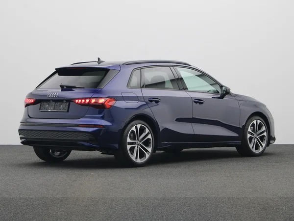 AUDI A3 Sportback (2024) — foto 12 van 23