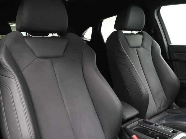 Audi Q3 (2024) — foto 13 van 29