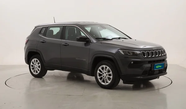 Jeep Compass (2022) — foto 28 van 30