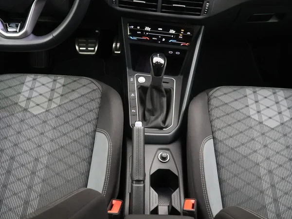 Volkswagen Taigo (2025) — foto 9 van 27