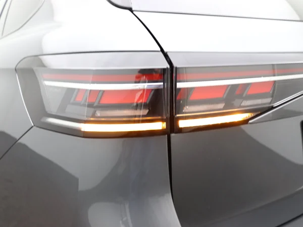 VOLKSWAGEN Passat Variant eHybrid (PHEV) (2025) — foto 22 van 25
