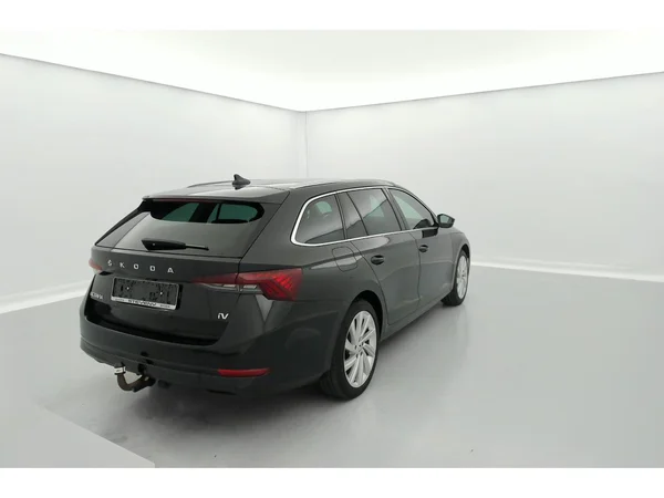 SKODA Octavia Combi PHEV (2021) — foto 3 van 37