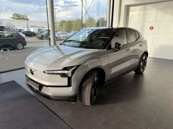 Volvo EX30 (2024) — foto 14 van 20