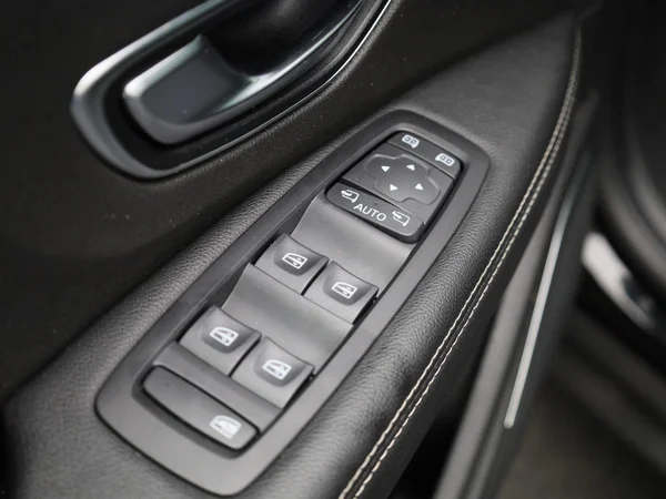 Renault Grand Scénic (2023) — foto 22 van 39