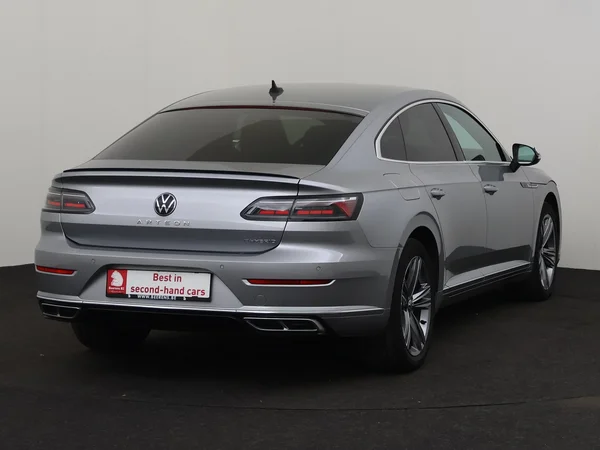 VOLKSWAGEN Arteon (2022) — foto 23 van 30