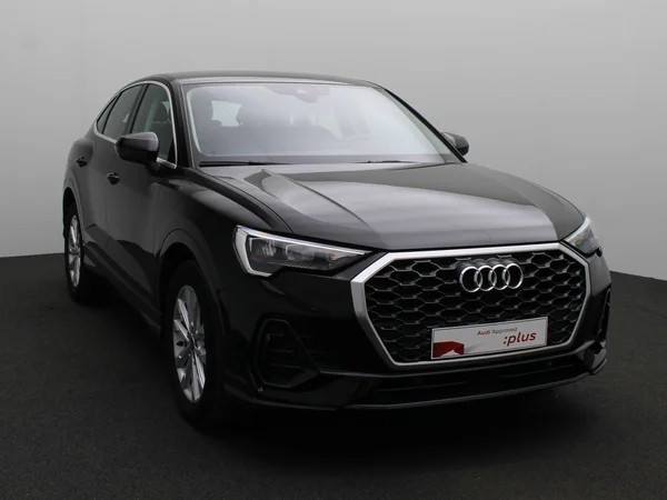 AUDI Q3 Sportback (2024) — foto 12 van 19