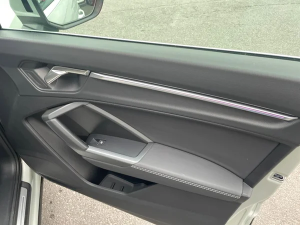 AUDI Q3 Sportback (2025) — foto 3 van 20