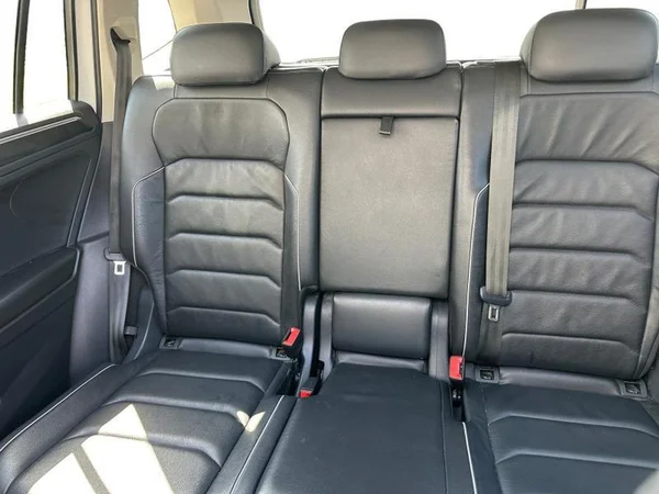 VOLKSWAGEN Tiguan Allspace Dsl (2021) — foto 8 van 23