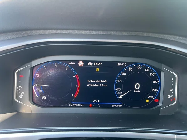 VOLKSWAGEN T-Roc (2022) — foto 7 van 24