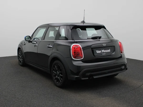 MINI One (2022) — foto 12 van 35