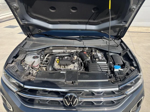 VOLKSWAGEN T-Roc (2022) — foto 13 van 22