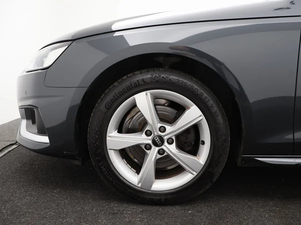 AUDI A4 Avant (2022) — foto 16 van 23