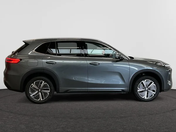 GEELY Starray EM-i (PHEV) (2026) — foto 19 van 22