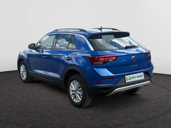 VOLKSWAGEN T-Roc (2022) — foto 18 van 24