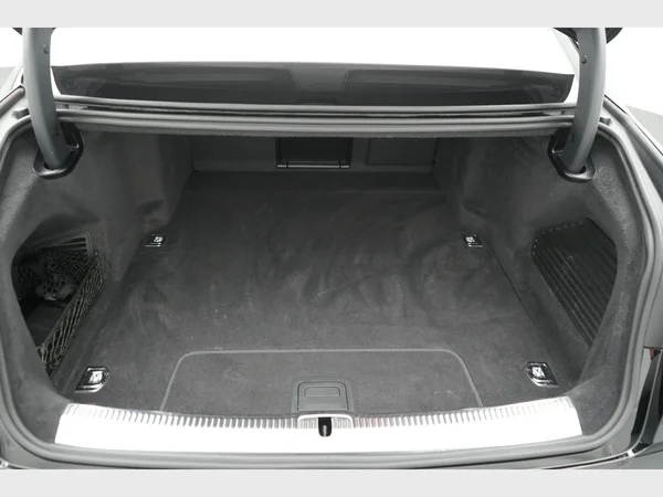 AUDI A8 Long PHEV (2024) — foto 19 van 43