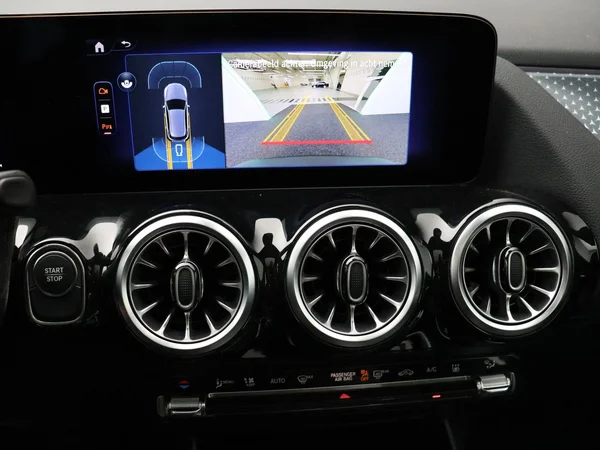Mercedes-Benz EQA (2025) — foto 13 van 33