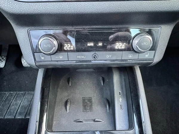 SKODA Kamiq (2020) — foto 18 van 29