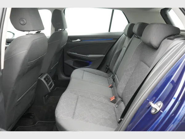 VOLKSWAGEN Golf VIII (2023) — foto 16 van 30