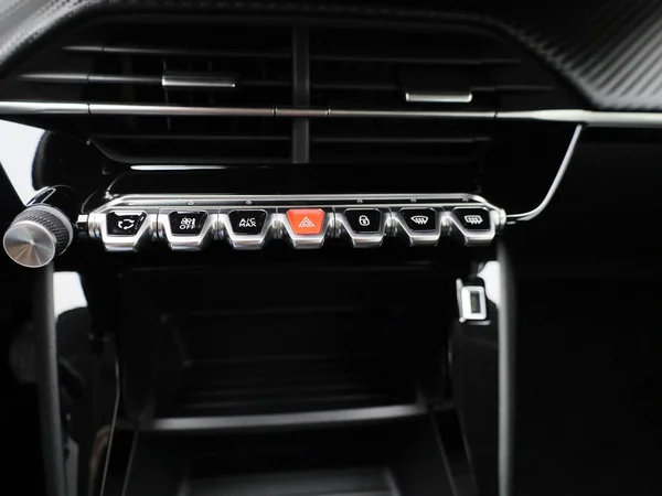 Peugeot 208 (2023) — foto 17 van 36