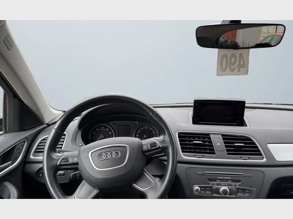 Audi Q3 (2016) — foto 2 van 25