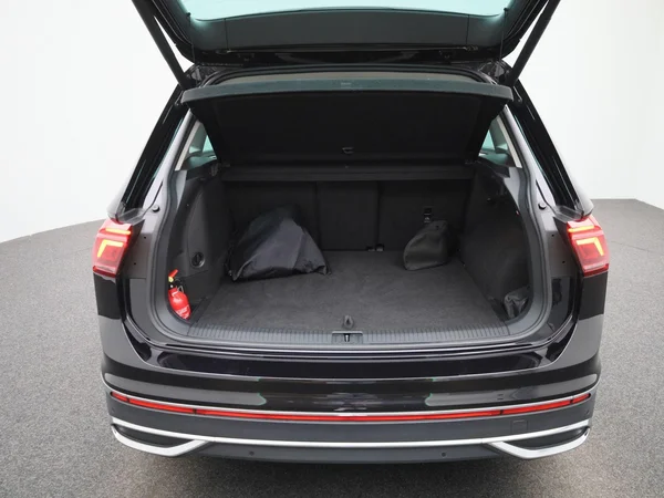 Volkswagen Tiguan (2021) — foto 4 van 41