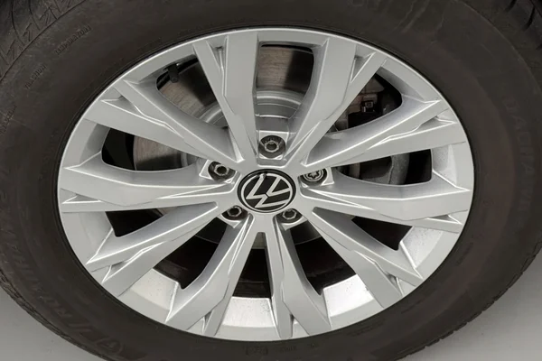 Volkswagen Tiguan (2022) — foto 25 van 37