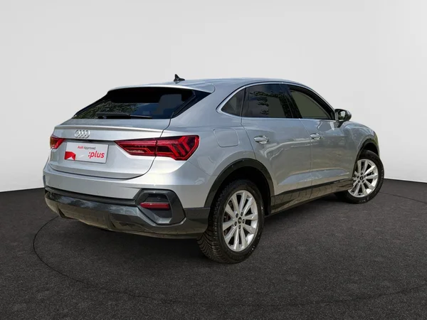 AUDI Q3 Sportback (2022) — foto 12 van 21