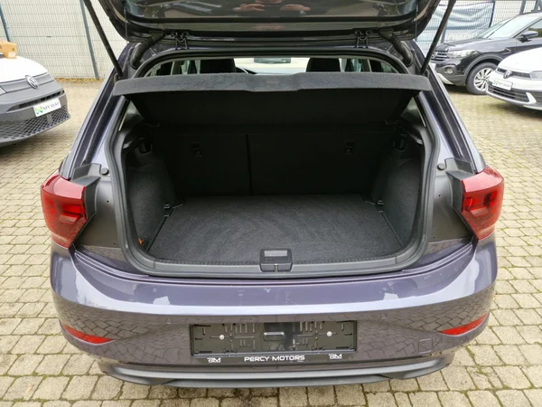 VOLKSWAGEN Polo (2023) — foto 22 van 26