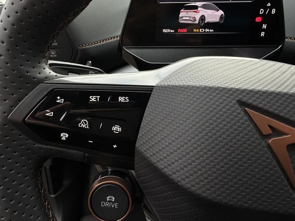 CUPRA Born (2024) — foto 15 van 17