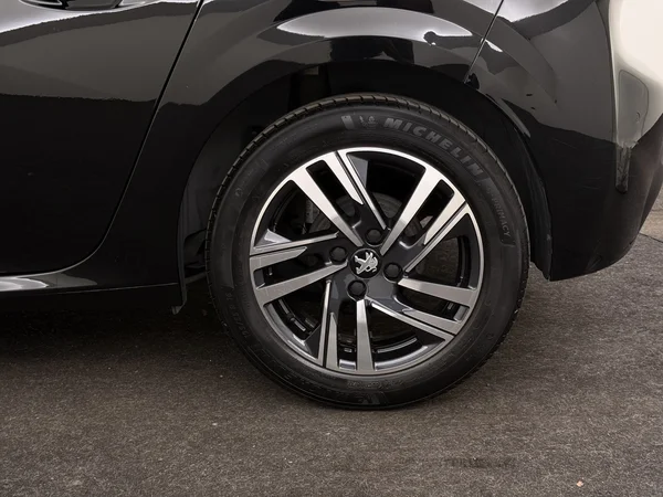 PEUGEOT 208 (2023) — foto 7 van 26