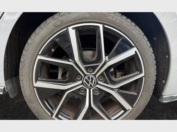 Volkswagen Golf VIII (2025) — foto 15 van 29