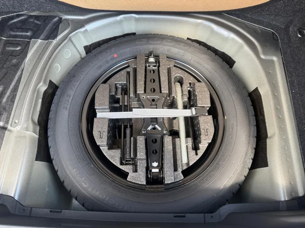 SKODA Kamiq (2023) — foto 21 van 22
