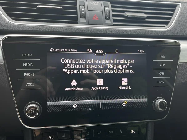 SKODA Superb Combi (2024) — foto 5 van 19