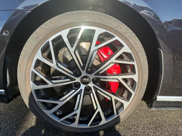 AUDI S8 (2025) — foto 17 van 24