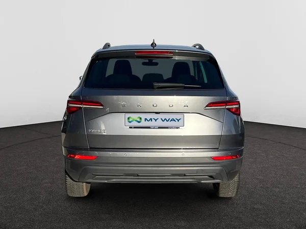 SKODA Karoq (2023) — foto 7 van 16