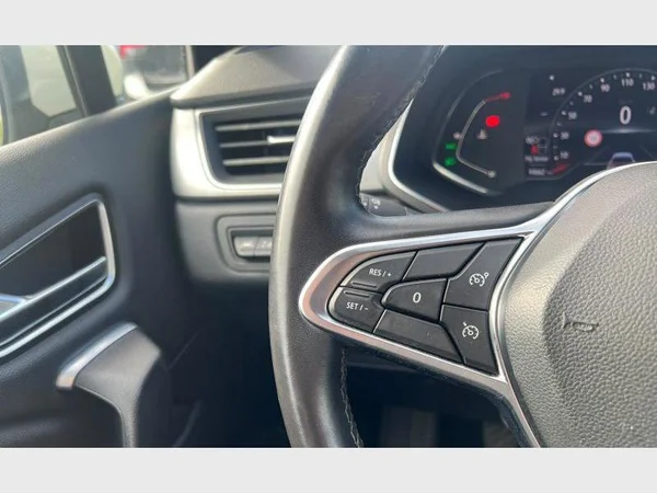 Renault CAPTUR (2020) — foto 9 van 32