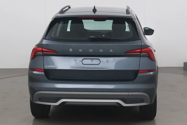 Skoda Kamiq (2021) — foto 10 van 15
