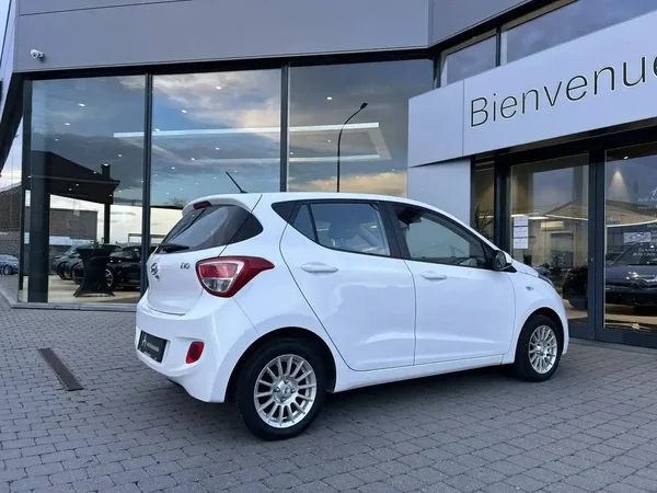 Hyundai I10 (2015) — foto 7 van 17