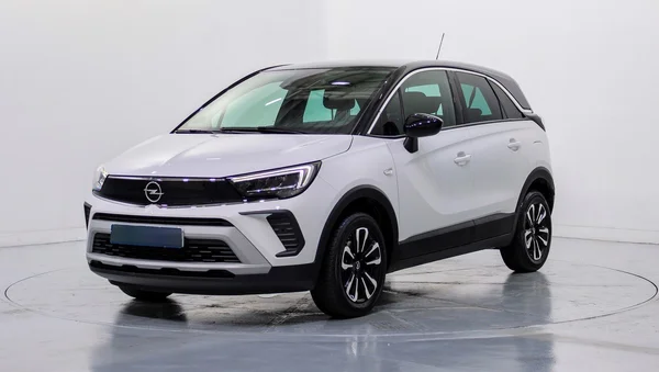 Opel Crossland (2021) — foto 1 van 80