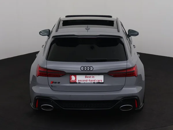 AUDI RS6 (2024) — foto 28 van 31