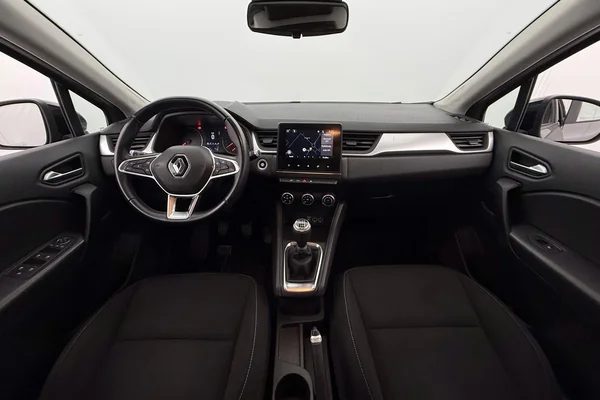 Renault Captur (2021) — foto 8 van 37